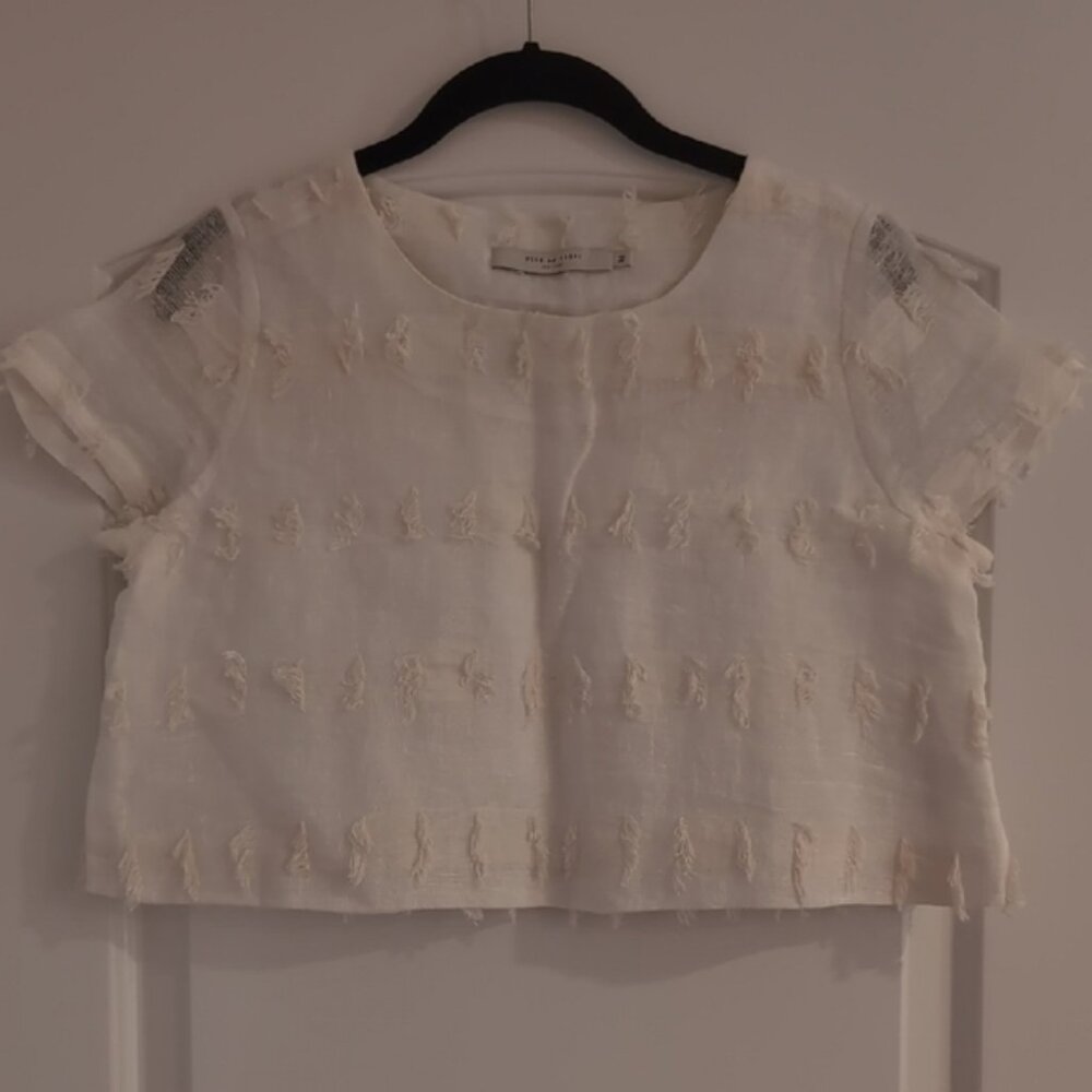 New York Designer White Boxy Ruffled Crop Top